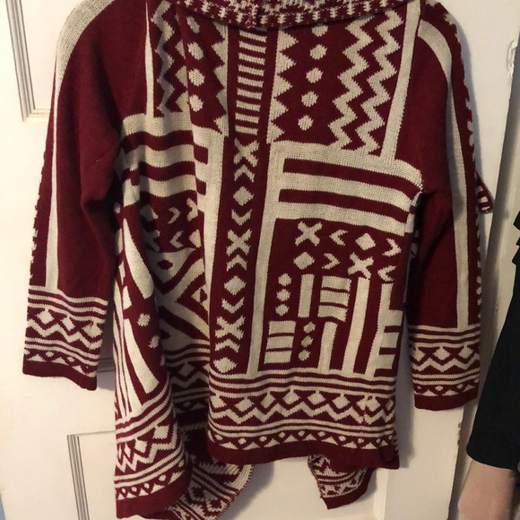 Flowy open geometric cardigan - Picture 2 of 3